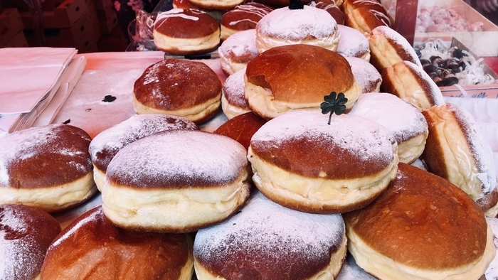 Bauernkrapfen in der Grazer Herrengasse