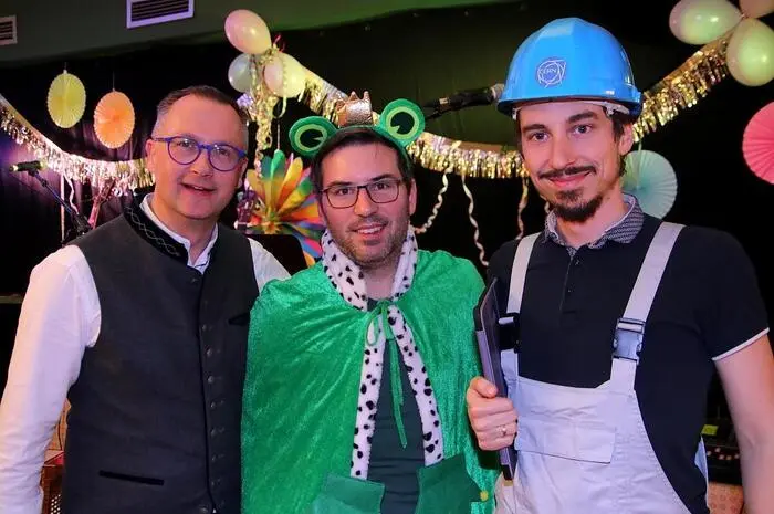 Viel Spaß mit den Fotos vom Maskenrummel in Stallhofen!