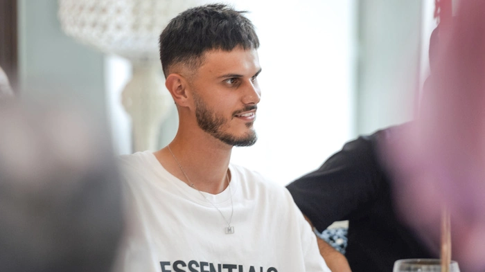 Der 27-jährige Nino Sifkovits ist ausgebildeter Diplom-Fleischsommelier und übernimmt mit seiner Ehefrau den Chianina-Hof von seinem Vater Gerald Sifkovits. 