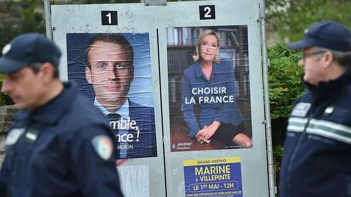 Tag der Entscheidung: Unter schärfsten Sicherheitsvorkehrungen hat heute Sonntag in Frankreich die Stichwahl um die Präsidentschaft begonnen.