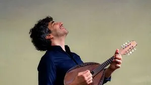 Avi Avital verzaubert mit seinen Mandolinenklängen
beim Carinthischen Sommer