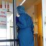 Covidstation im Krankenhaus: Die Zahl der Patienten sinkt weiter