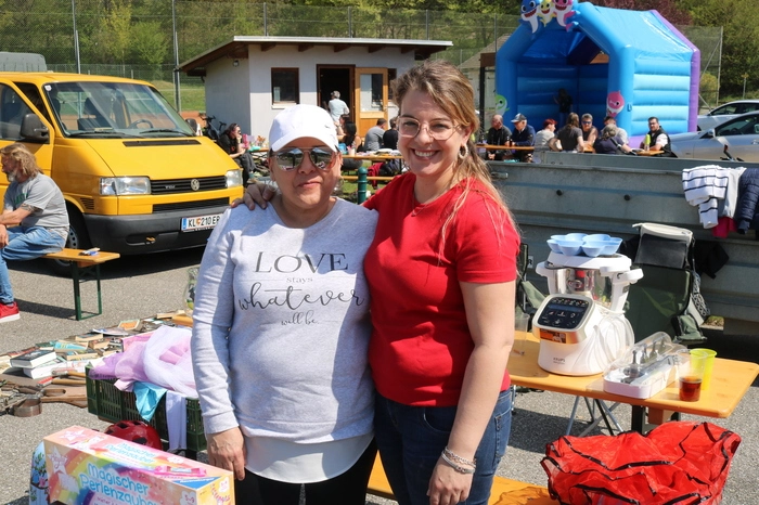 Klicken Sie sich durch die Bilder vom 1. Lavamünder Flohmarkt.