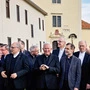 Die Bischöfe beim Fototermin Montagnachmittag in St. Johann