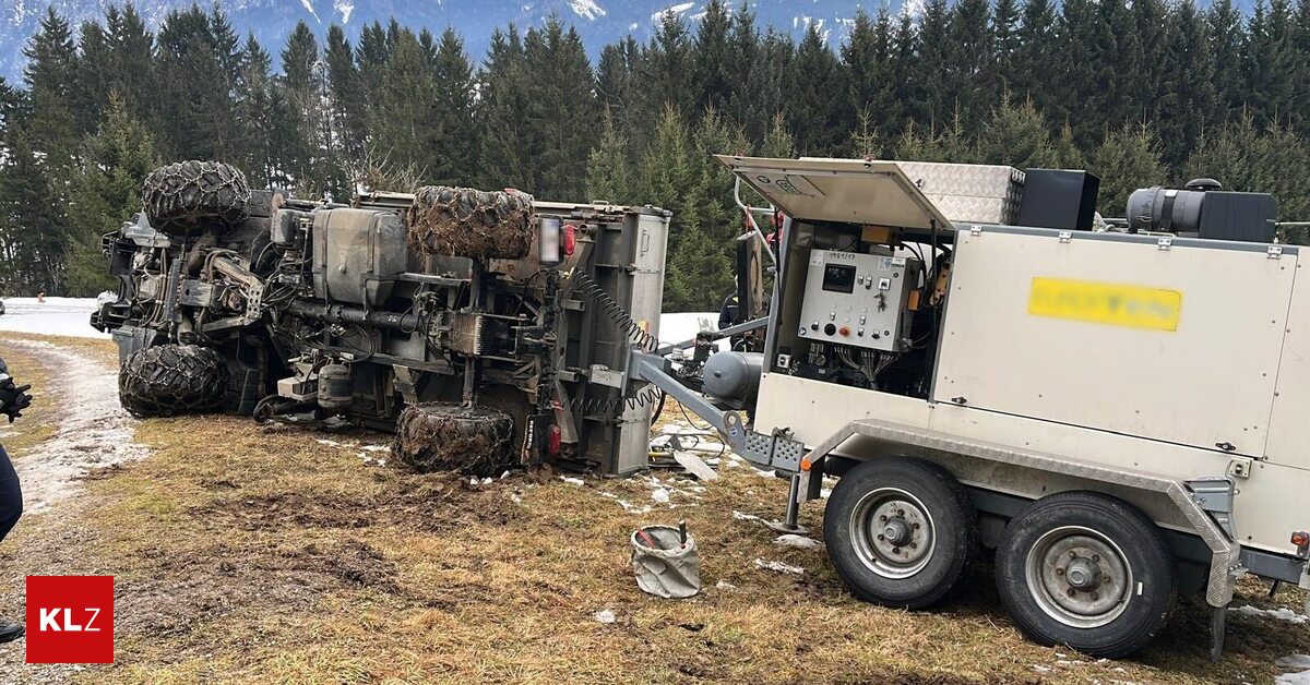Rettungshubschrauber-im-Einsatz-Muli-kippt-bei-Wendeman-ver-um-Fahrer-musste-abspringen