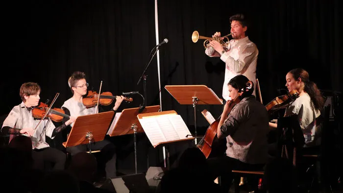 Der Musiker und die Musikerinnen des Abends waren:Simon Zöchbauer - TrompeteJoanna Lewis - ViolineAnne Harvy-Nagl - ViolineLena Fankhauser - BratscheMelissa Coleman - Violoncello