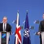 Premier Keir Starmer (links) und NATO-Generalsekretär Mark Rutte
