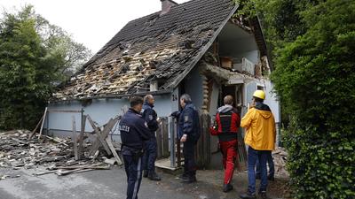 In Hart bei Graz stürzte nach einer Explosion ein Haus zum Teil ein