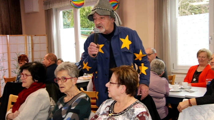 Der vom „Villacher Fasching“ bekannte Komiker brachte die Besucher mit seinen Ansichten über seine Landwirtschaft, seine beste Ehefrau von allen und natürlich über das Thema Nummer eins, Corona, zum Lachen.