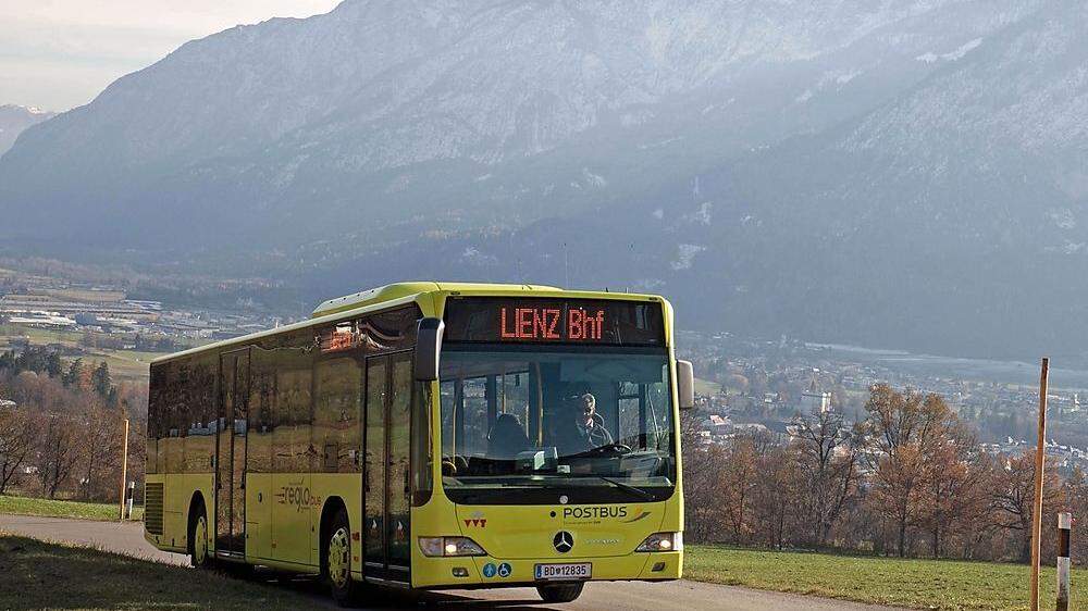 Busse, die ohne Fahrgäste, 40-mal am Tag durch Gaimberg kurven, ärgern Anraine
