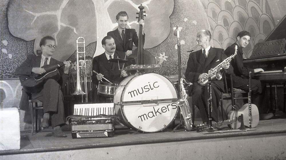 Ganz früher Jazz nach dem Krieg: Die Music Makers im Hotel Steirerhof, 1946. Die Besetzung von links Anton Blümel, Sepp Gartler, Gustav, Gutsohn, Karl Christoph, Kurt Spazierer