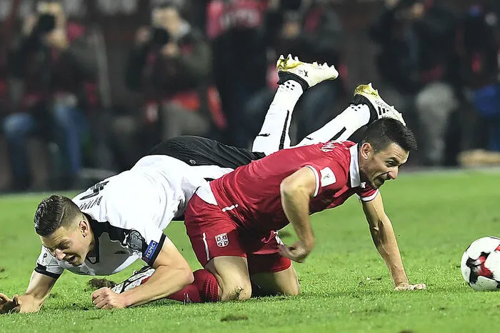 Kevin Wimmer: Note 2 Die ersten beiden Gegentreffer fielen über die Seite des Tottenham-Bankdrückers, auch beim dritten wurde er überspielt. Versuchte sich mehr in die Offensive einzuschalten. Zählbares gab es nicht.