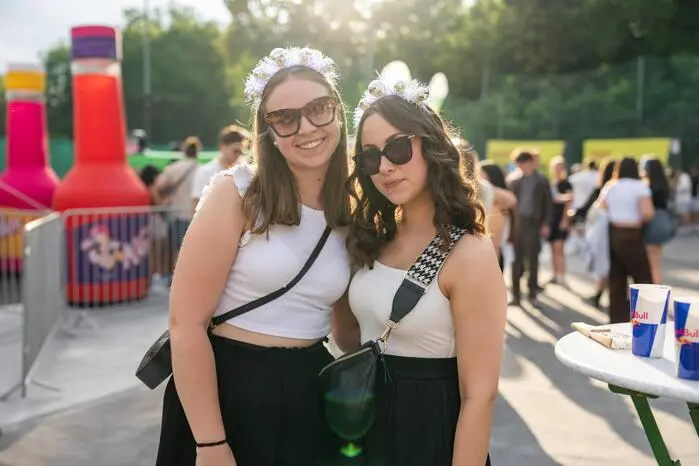 Viel Spaß beim Bilder-Schauen!