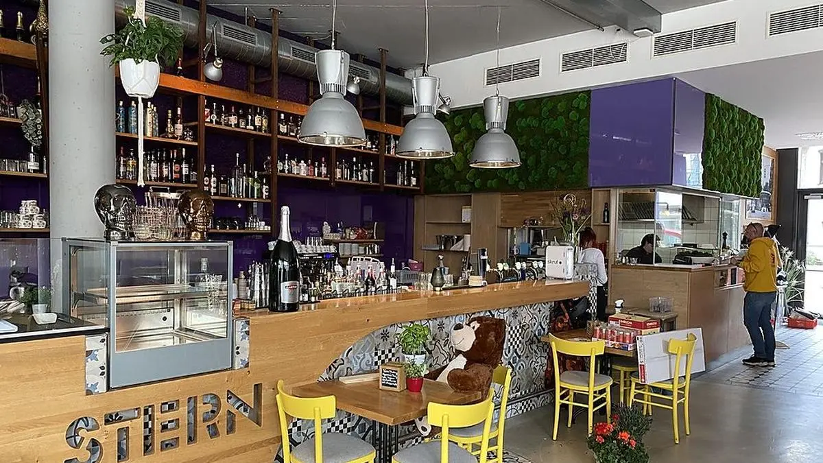 Im Café Stern sind neben neuen Altwiener Kaffeetraditionen auch Mehlwürmer ab 19. Mai auf der Speisekarte