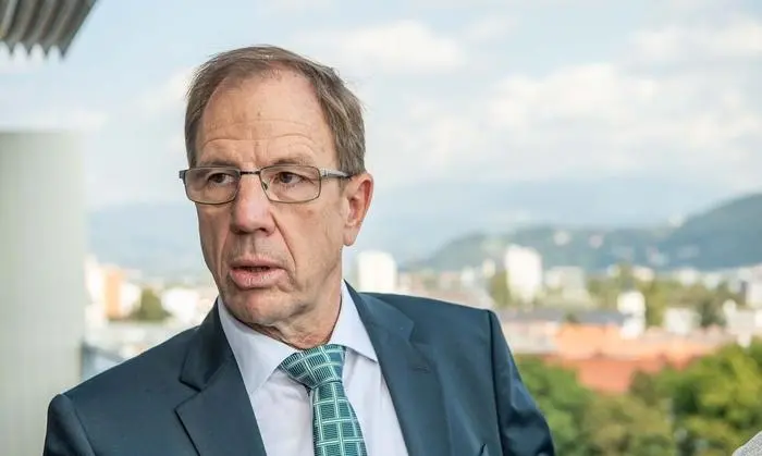 Infineon-Chef Ploss: "Voll im Zeitplan"