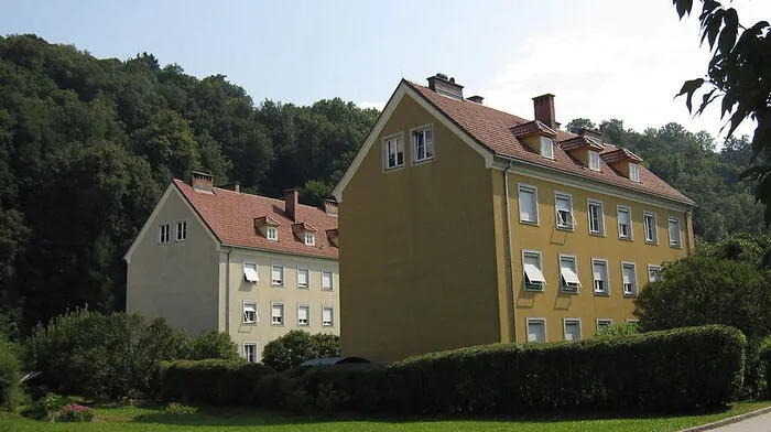Zumindest zwei bestehende Wohnhäuser sollen in der Schwemmtratten erhalten bleiben.