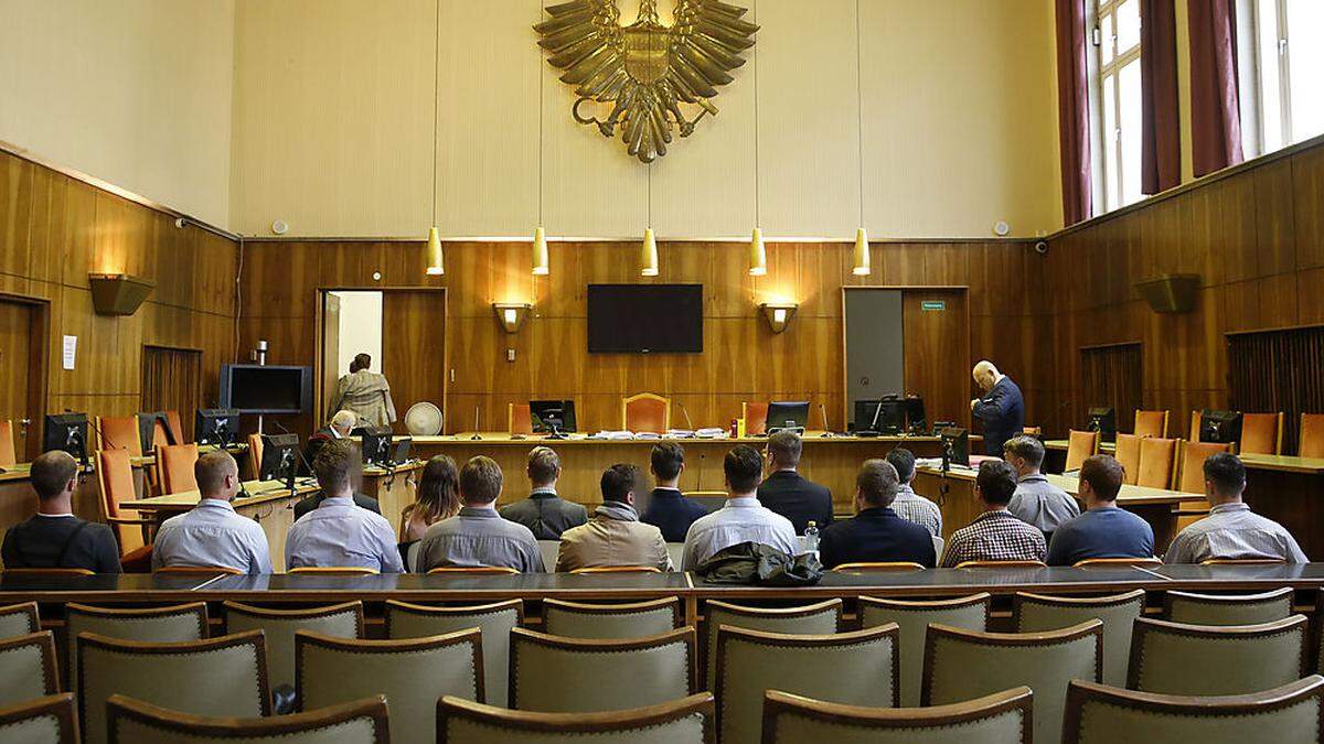 17 &quot;Identitäre&quot; stehen in Graz vor Gericht