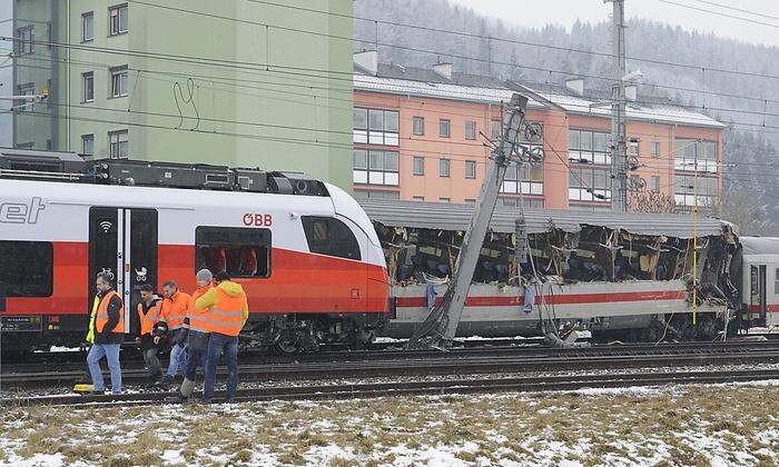 Der CityJet der ÖBB krachte in einen Fernzug der Deutschen Bahn