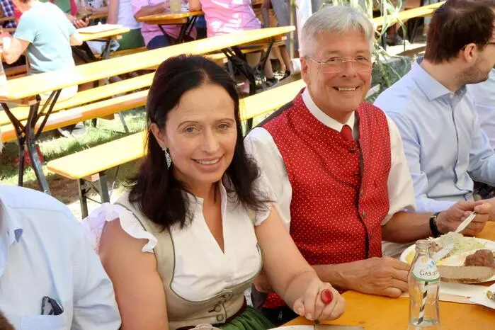 Durchgekostet hatten sich unter anderem Landeshauptmann Peter Kaiser, Landeshauptmann-Stellvertreter Martin Gruber, Landwirtschaftskammer-Präsident Siegfried Huber sowie der Bürgermeister von Ossiach, Gernot Prinz.          