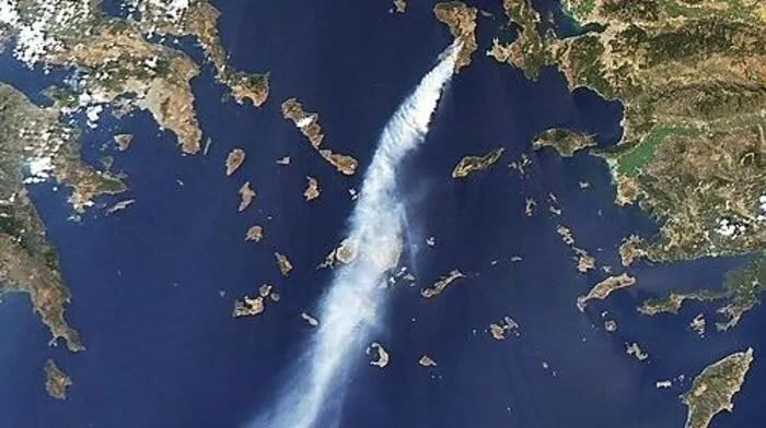 Vor kurzem wurde die Rauchsäule von der Insel Chios von Nasa-Satelliten aufgenommen