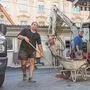 Letzte Handgriffe am Kaiser-Josef-Platz: Heute soll alles fertig werden.