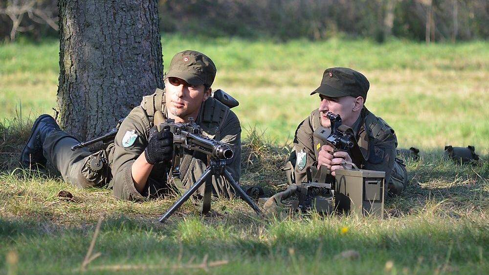 Milizsoldaten des Jägerbataillons Steiermark bei der Übung in Allentsteig