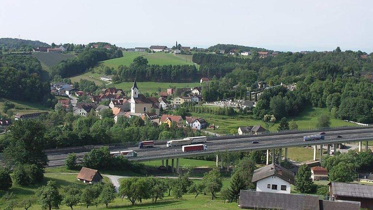 Die Flüchtlingsdebatte eskaliert in Nestelbach.