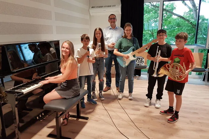 Der Unterrichtsraum im ersten Stock wird schon eifrig von den Musikschülern genutzt