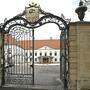 Das Tor zur Bischöflichen Residenz in Klagenfurt ist für den neuen Bischof offen