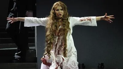 Anna Netrebko in der Wahnsinnsszene aus "Lucia di Lammermoor"