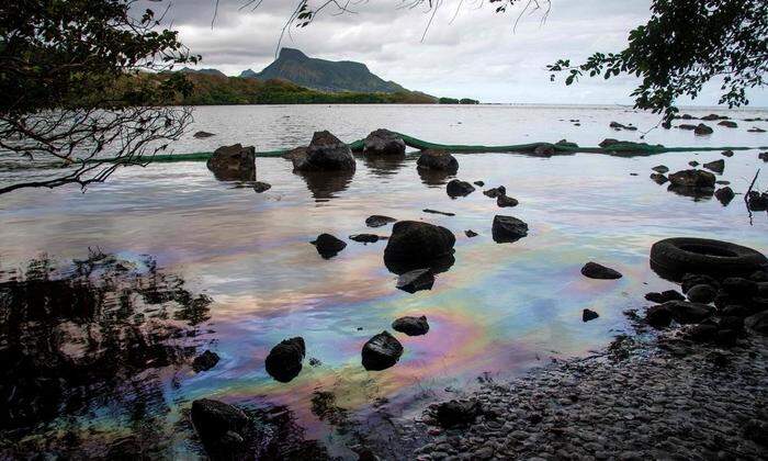 Ölkatastrophe im Urlaubsparadies Mauritius