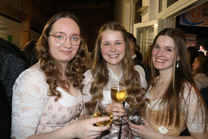 Ein Gläschen in Ehren zur Osterzeit.