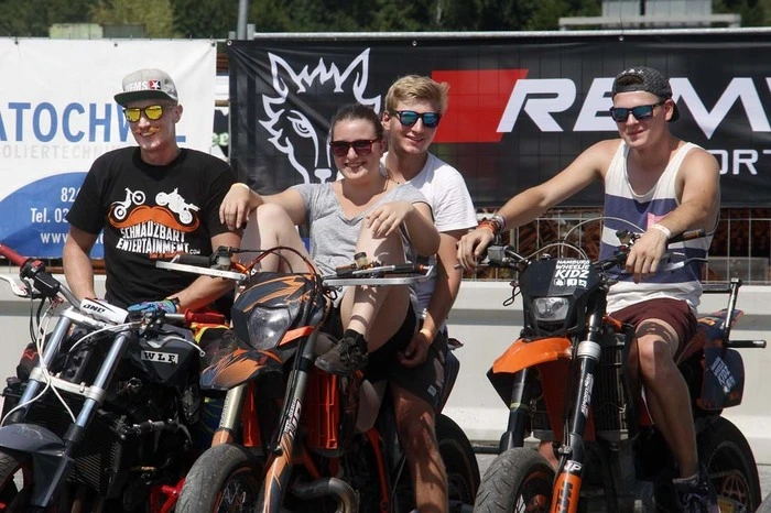 ...sondern auf den Austrian Stuntdays treffen sogenannte Street Bike Artisten auf Freeride Akrobaten.