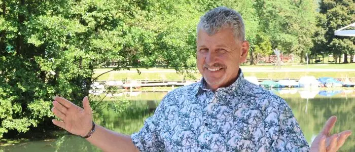 Semino Rossi stimmte sich gut gelaunt auf die Starnacht am Wörthersee ein - auf Einladung der Kleinen Zeitung sogar mit einem Kärntnerlied