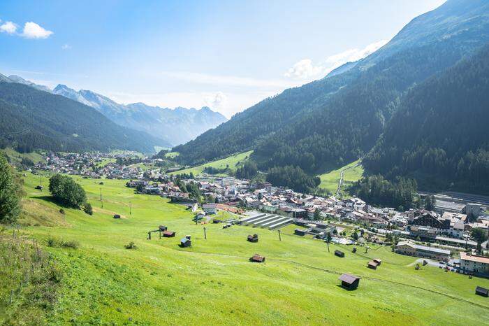 In St. Anton am Arlberg erwartet Sie unberührte Natur und spannende Erkundungstouren 