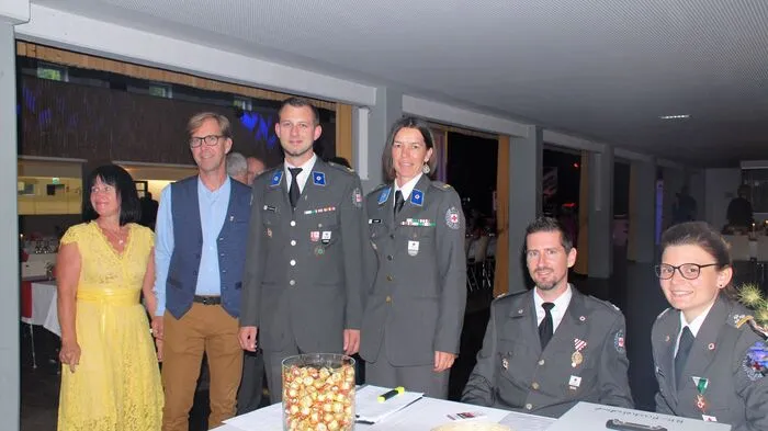 Zum 5. Sommernachtsball lud das Rote Kreuz am vergangenen Samstag ein nach Pischelsdorf.