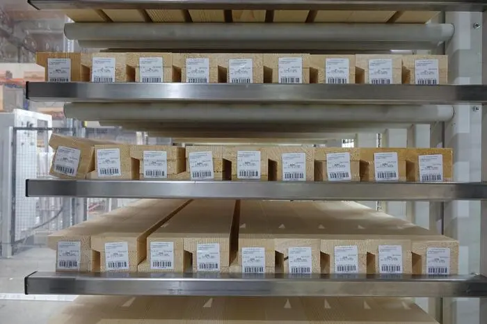 Mit Barcodes versehen, kann jedes Holz zugeordnet werden.