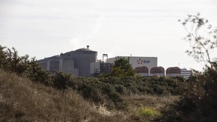 Gebäude des Atomkraftwerks Gravelines in Frankreich.