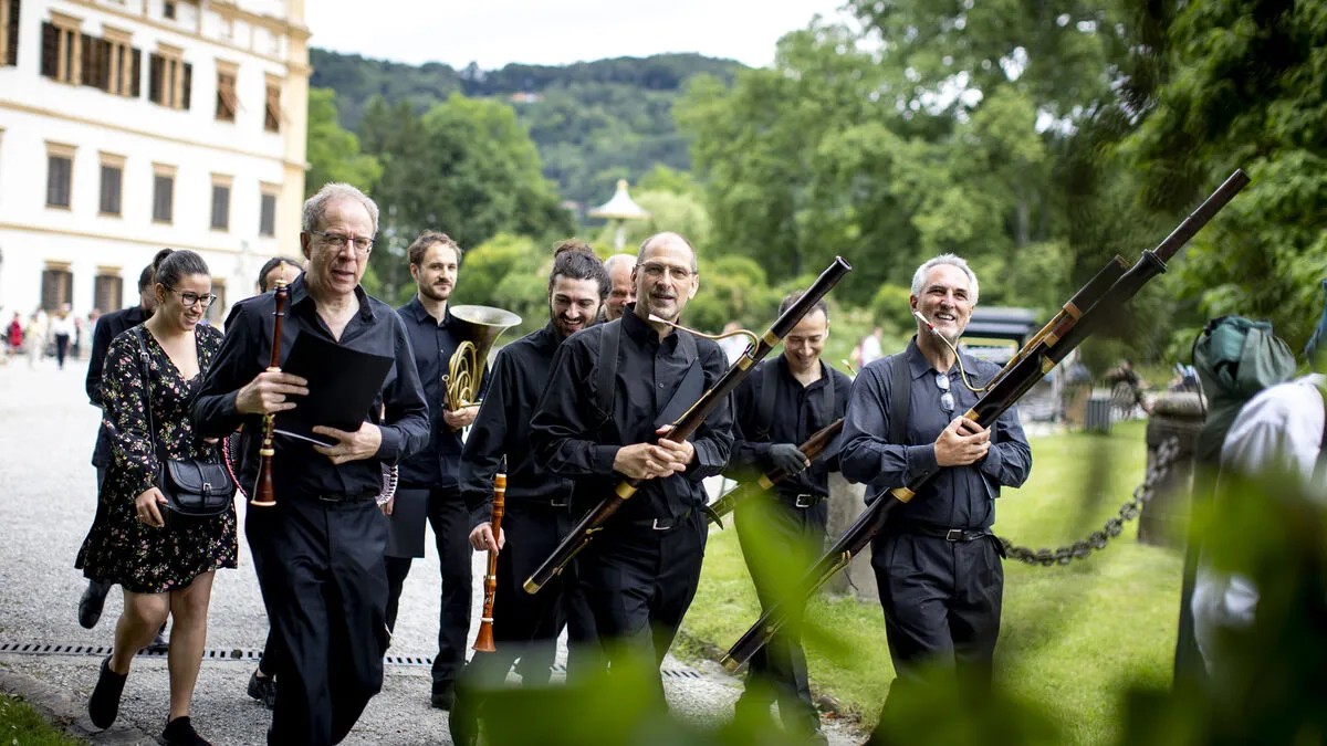 Das Ensemble Zefiro auf dem Weg zum Arbeitsplatz 