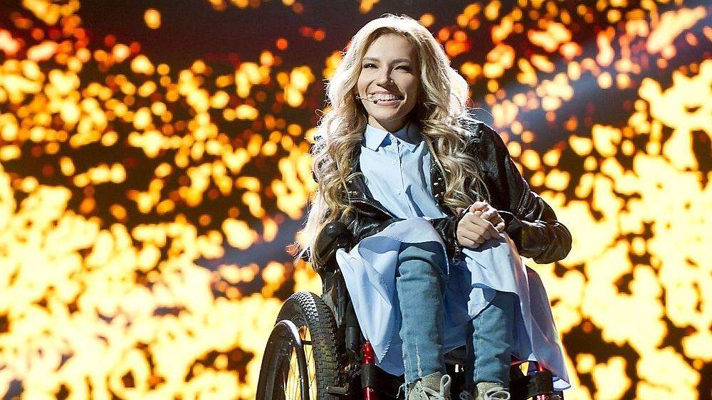 Julia Samoilowa sitzt seit ihrer Kindheit im Rollstuhl