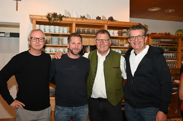 v.l. Adi Trampitsch, Jürgen Rainer, Zechnerwirt Franz Taumberger, Heinz Granig