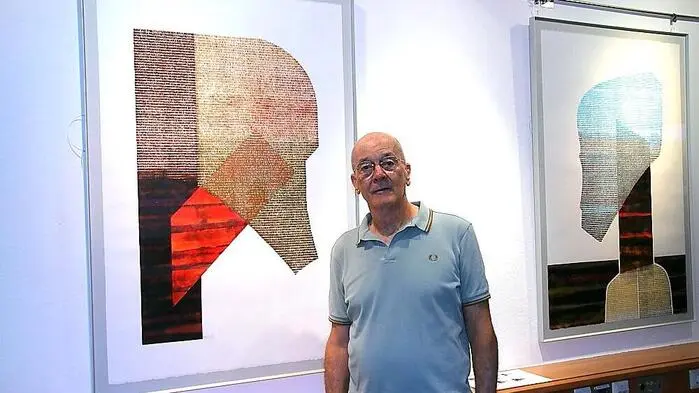 Mit einer neuen Ausstellung kann die Stadtgemeinde Voitsberg seit vergangenem Freitag im Arik-Brauer-Rathaus aufwarten. Der in Söding beheimatete Künstler Erwin Lackner zeigt unter dem Titel „Strichhaltig“ eine Auswahl seiner Werke.