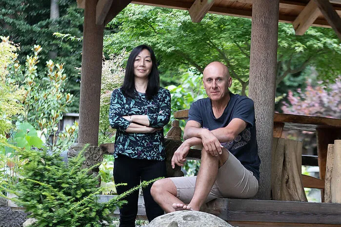 Yuko Yamaoka und Werner Koller leben mit ihren drei Kindern in Sankt Marein bei Graz.