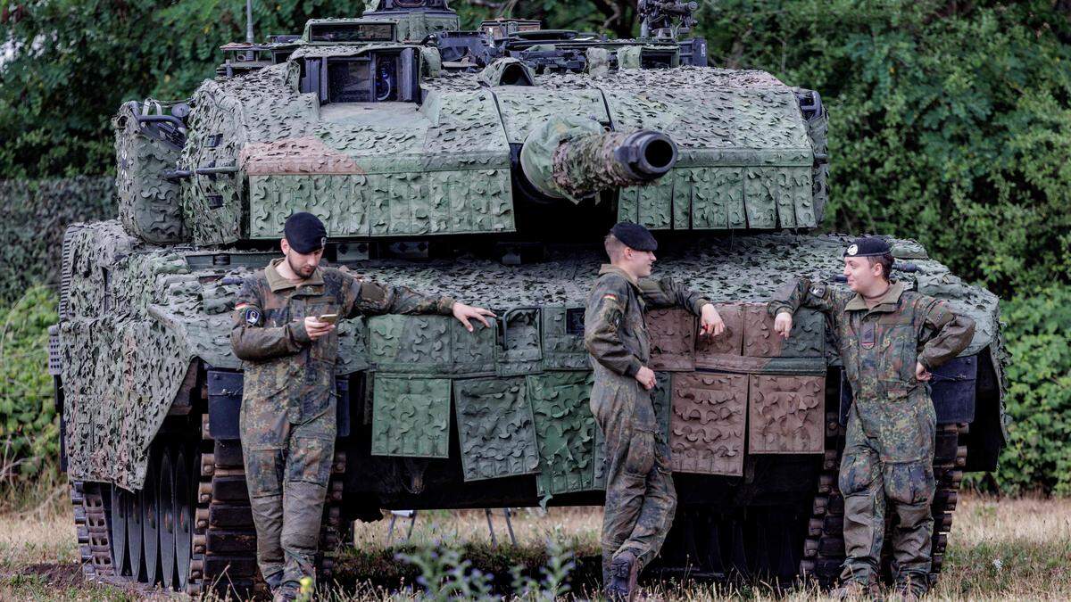 Eine Panzerkompanie bestehend aus 14 Stück des Modells Leopard 2 A6 soll an die Ukraine geliefert werden.
