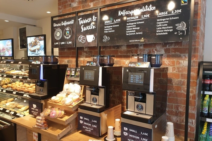 Der Kaffee darf selbstverständlich nicht fehlen.