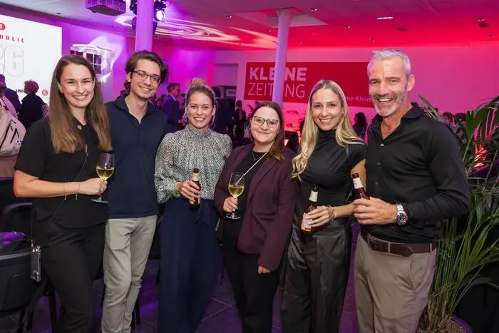 Bitte klicken Sie sich durch die Bilder des Primus 4 Public Award