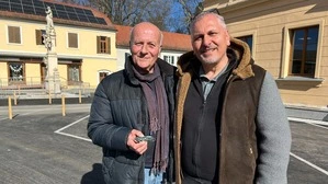 Die Experten Oskar Thalhammer und Georg Partlic-Lunardi haben sich die Asbest-Situation in Neudau genau angeschaut