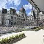 Auf dem Platz vorm ungarischen Parlament fanden rund 25.000 Menschen Platz.