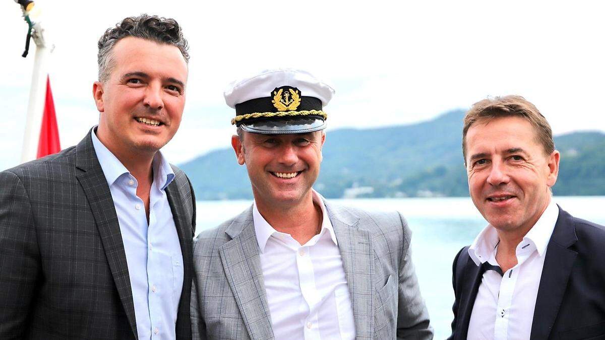 Norbert Hofer am Wörthersee. Im Bild links Gernot Darmann und rechts Erwin Angerer.