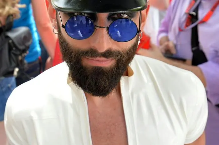 Klicken Sie sich durch die schrillen Bilder aus Wien!
